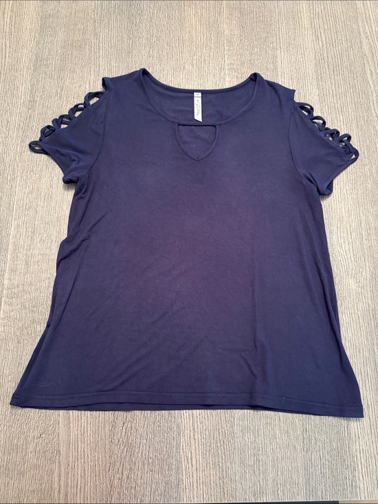 White Mark Tops - White Mark Navy Short Sleeve Top with Lattice Sleeves